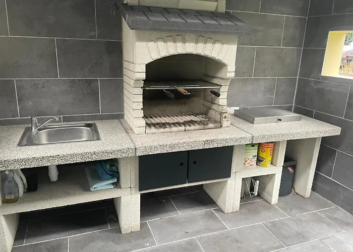 Simon Villa Auberville