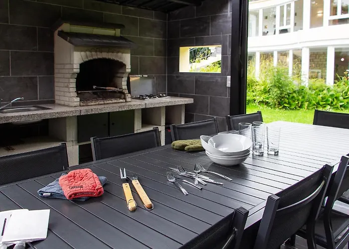 Simon Villa Auberville