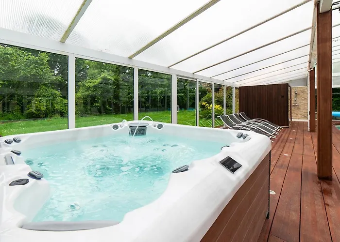 Simon Villa Auberville